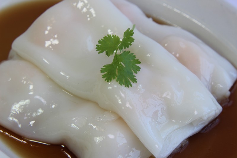 Steamed Rice Pastries with Prawn (1)